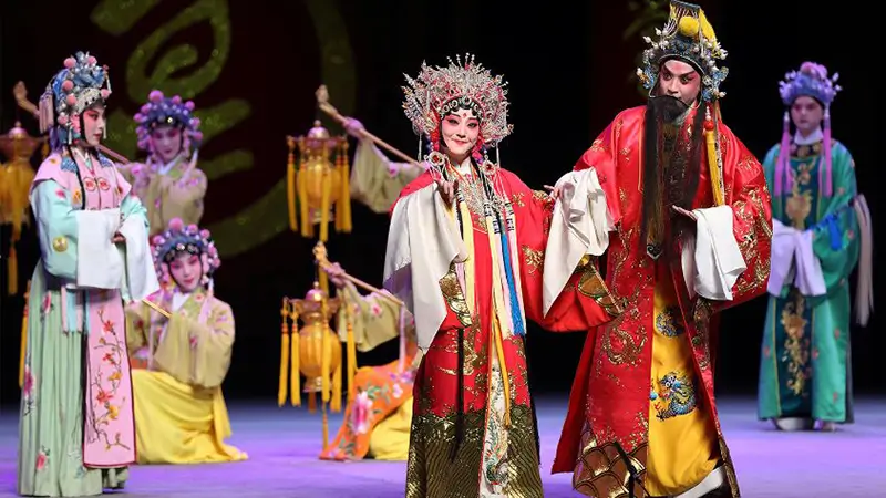 LED Profile Spotlights (1) LED Profile Spotlights (1)