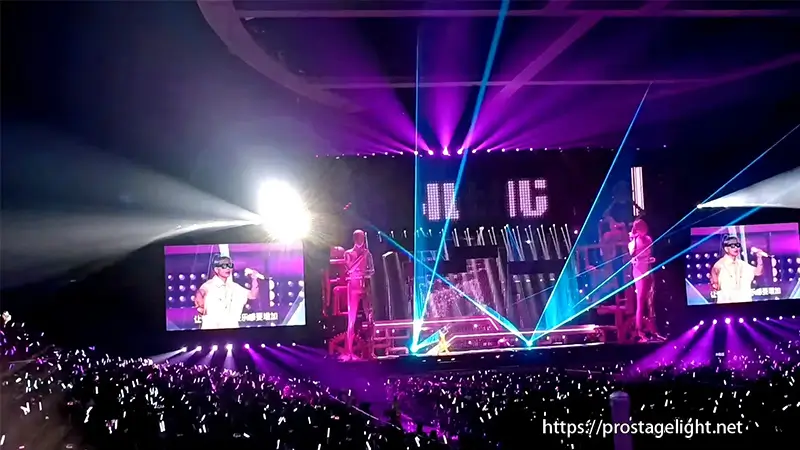 The Spectacular World of Laser Light Shows in Stage Performances_ (7)