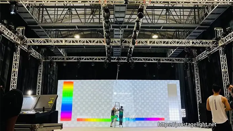 The Ultimate Guide to Color Schemes and Lighting Techniques_ (2) The Ultimate Guide to Color Schemes and Lighting Techniques_ (2)