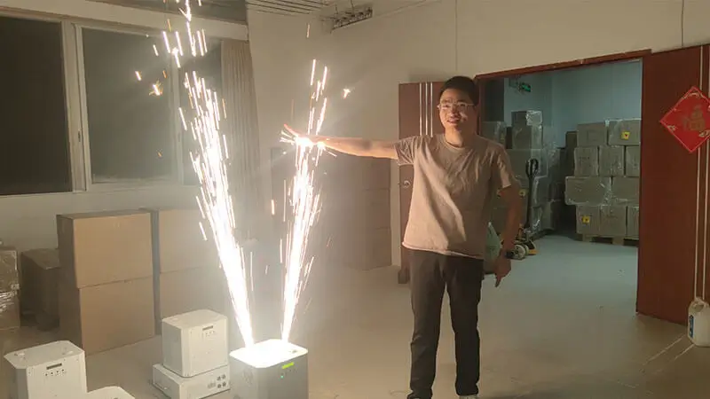 Igracelite cold spark machine is safe to touch