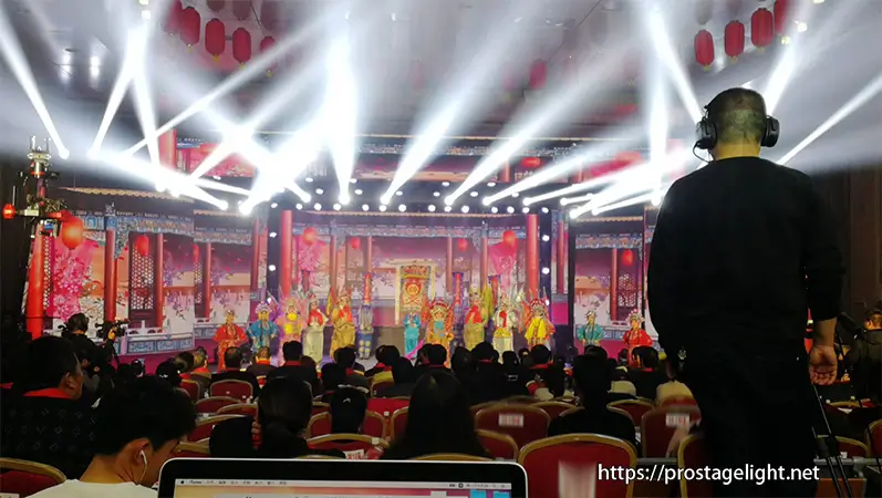 A Comprehensive Guide to Moving Head Beam Lights_ (2) A Comprehensive Guide to Moving Head Beam Lights_ (2)