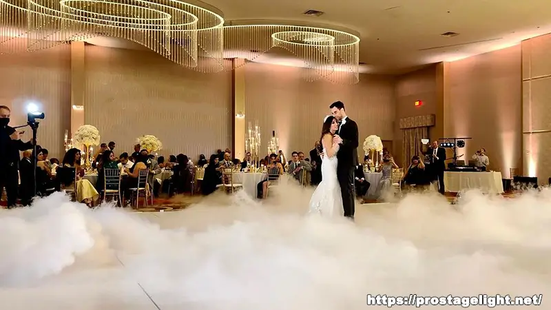 Dry ice machine