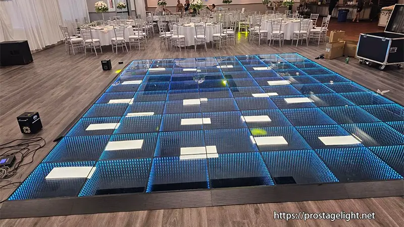 Choosing the Right Wedding Dance Floor